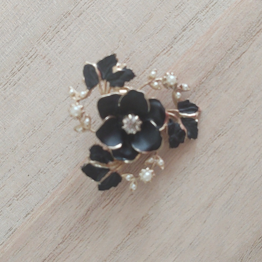 Vintage Black Enamel Flower Brooch